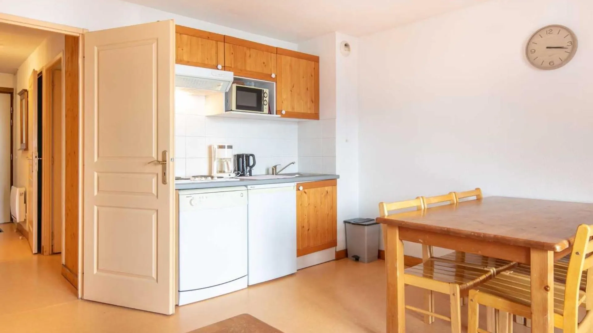 Apartment Les Grizzlis By Interhome Saint-Sorlin-d'Arves